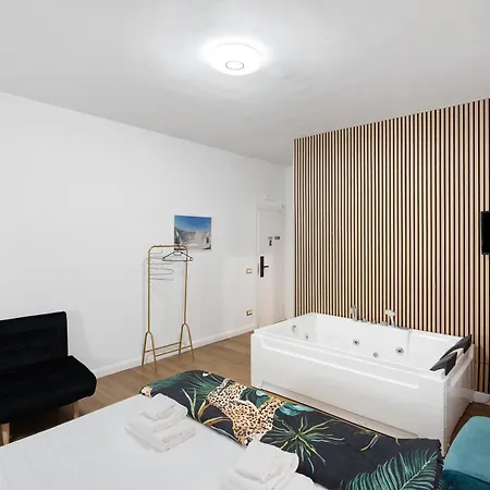 Mirosa Luxury 3* Pompei