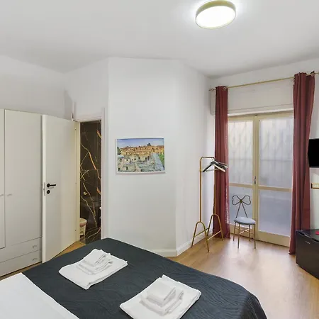 Frühstückspension Mirosa Luxury 3*